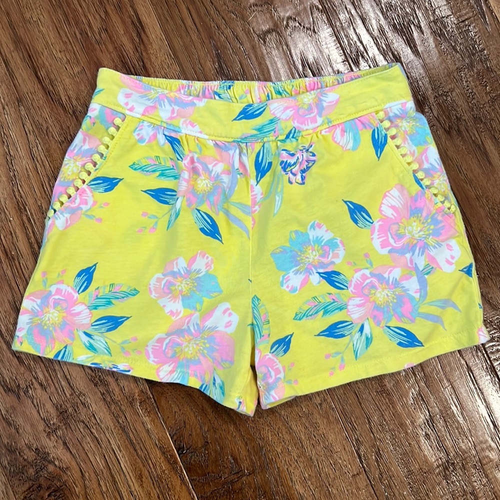 Yellow Floral Shorts with RicRac Pocket Detail- 6/6x